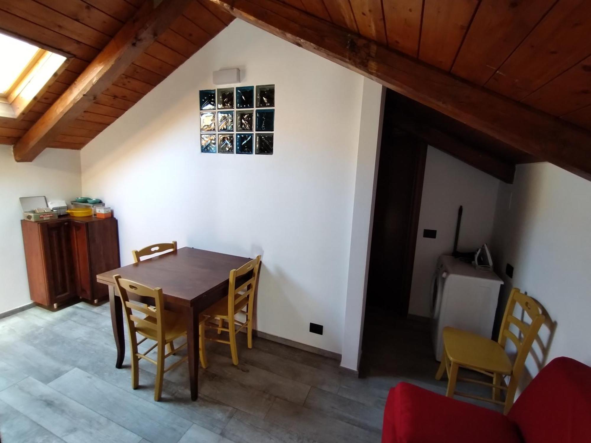 Guest House La Casa Del Mandatario L'Aquila Bagian luar foto